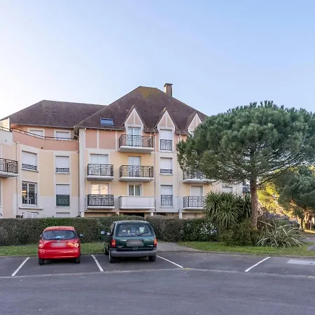 Les Marines 1 Et 2-7 By Interhome كابورغ