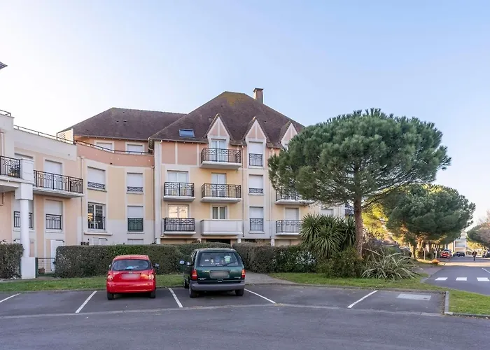 Les Marines 1 Et 2-7 By Interhome Cabourg